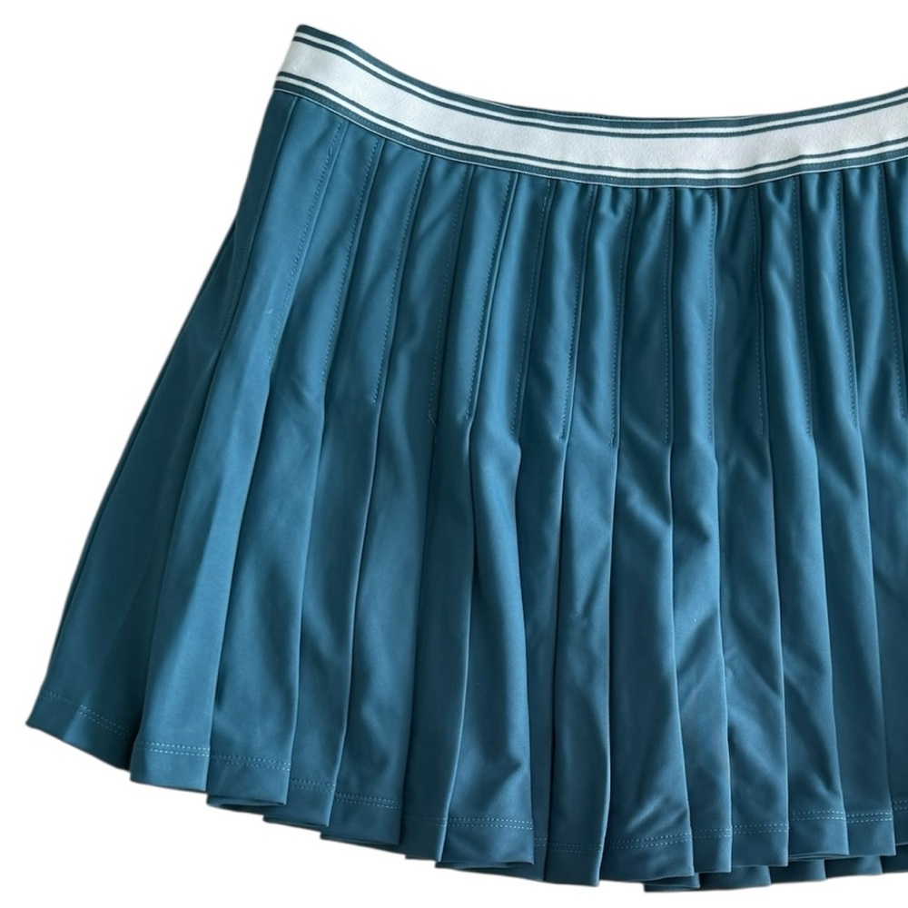 NWOT Vineyard Vines Performance Pleated 15“ Skort - Picture 5 of 9